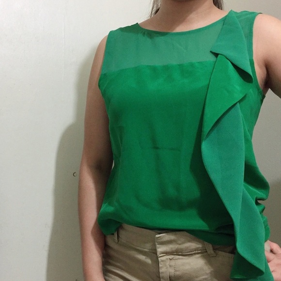 Madewell sleeveless ruffle top - Picture 3 of 4